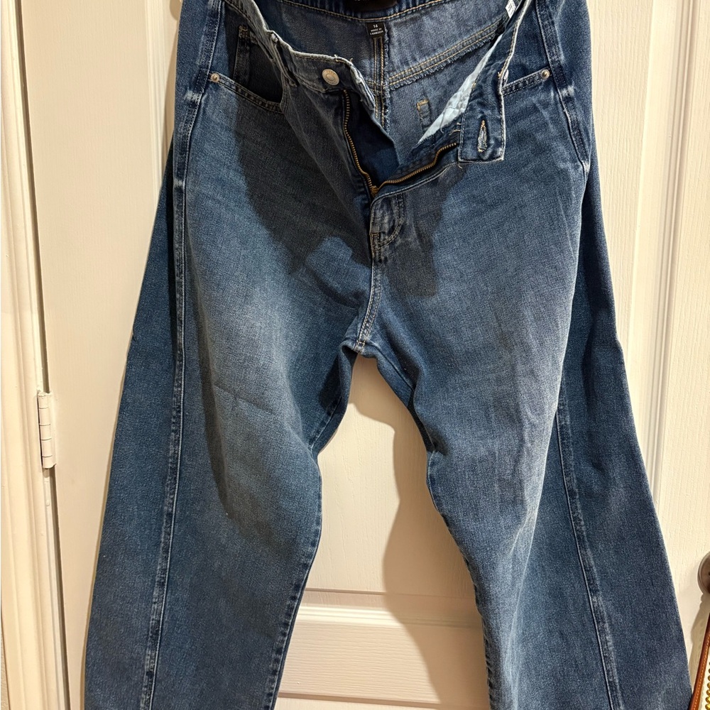 Women’s Blue Jeans